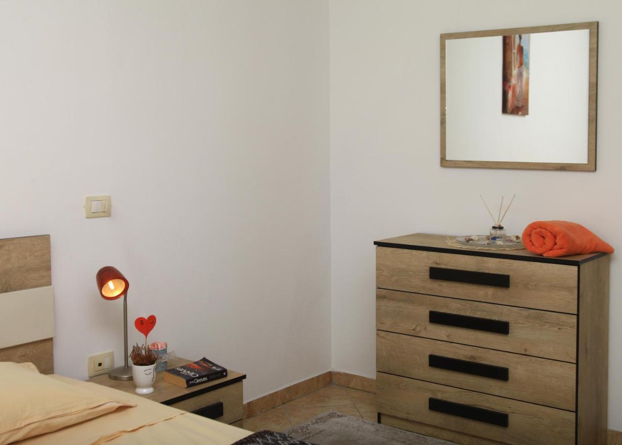 Beautiful Apartment At Port Side! Durres Exterior photo